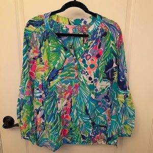 Lilly Pulitzer lightweight long sleeve top